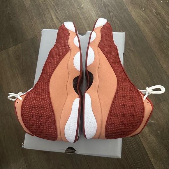 Nike Jordan Retro 13 Dune Red - Picture 2 of 8